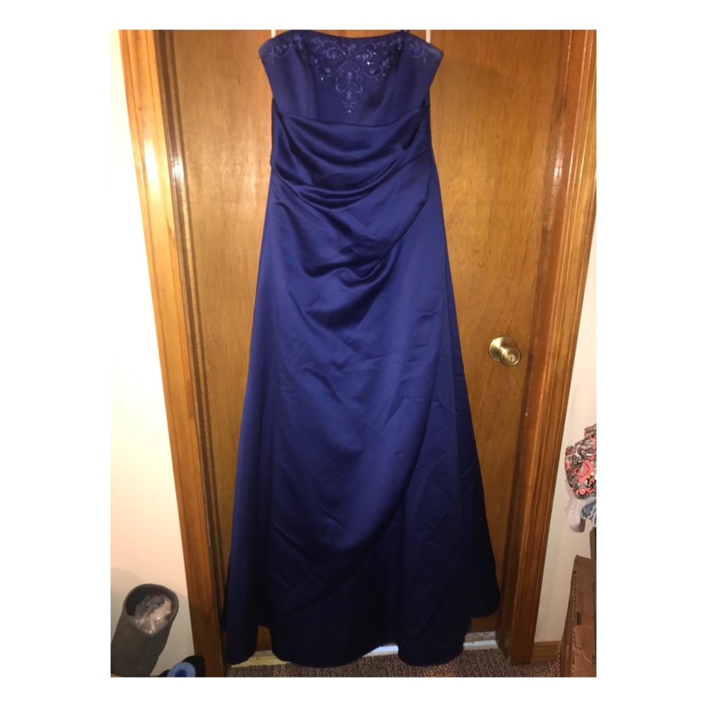 FORMAL GOWN DAVID’S BRIDAL